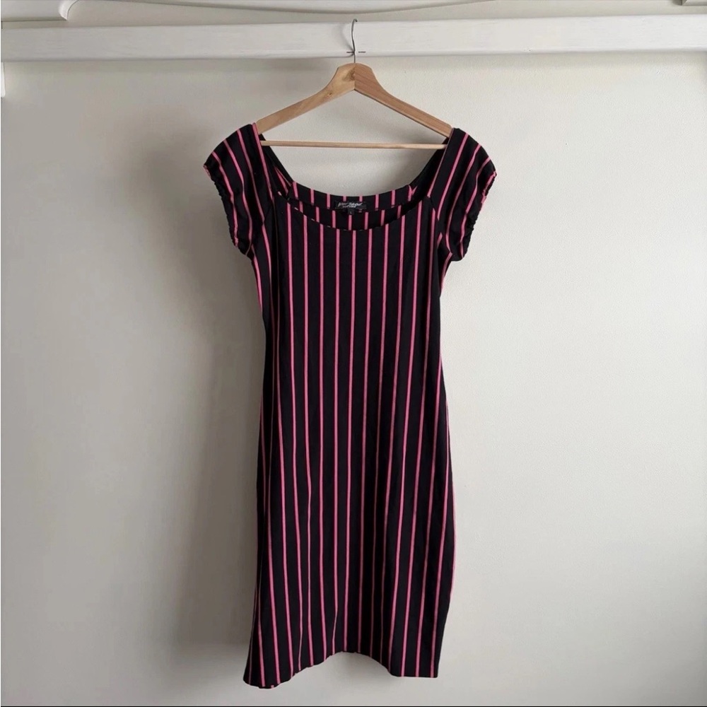 Rare-Vintage Betsey Johnson Pink/Black Striped Scoop Neck Cap Sleeve Sheath L